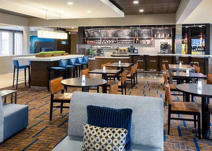 Courtyard By Marriott Chicago / Gurnee