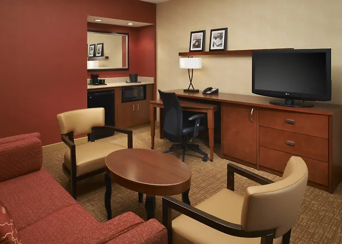 Courtyard By Marriott Chicago / Gurnee 3*