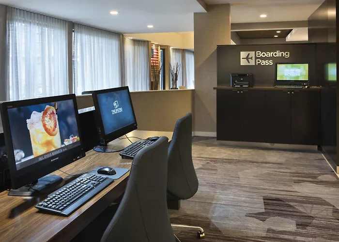 Courtyard By Marriott Chicago / Gurnee