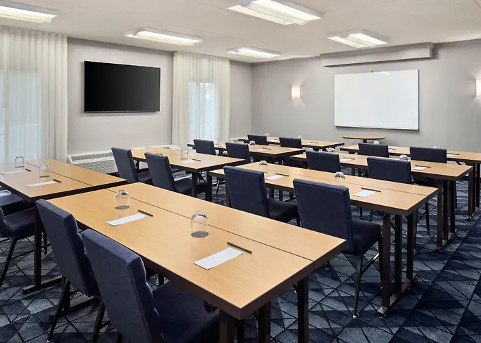 Courtyard By Marriott Chicago / Gurnee Hotel Waukegan