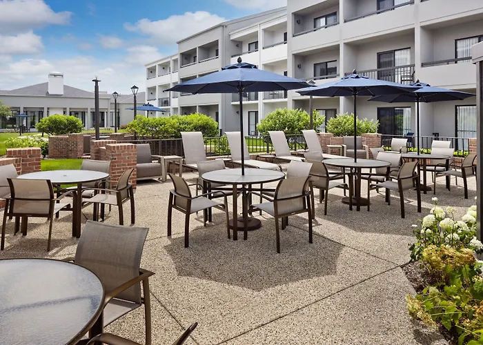 Courtyard By Marriott Chicago / Gurnee Hotel