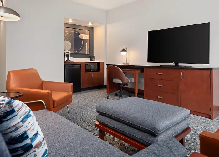 Hotel Courtyard By Marriott Chicago / Gurnee 3*