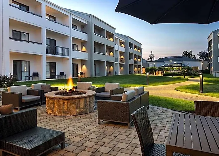 Courtyard By Marriott Chicago / Gurnee 3*